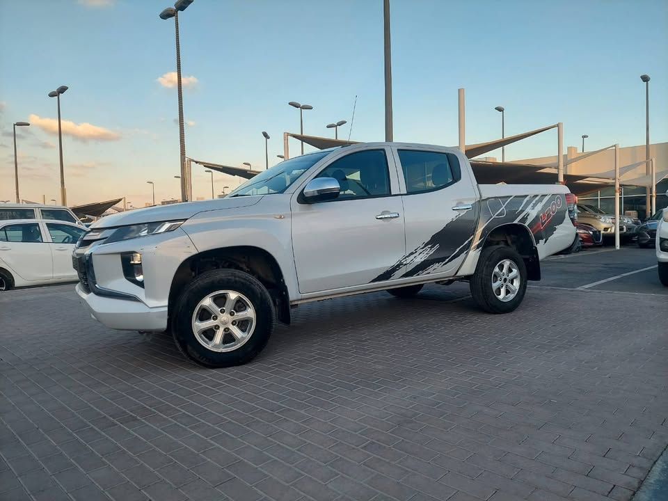 2020 Mitsubishi L200