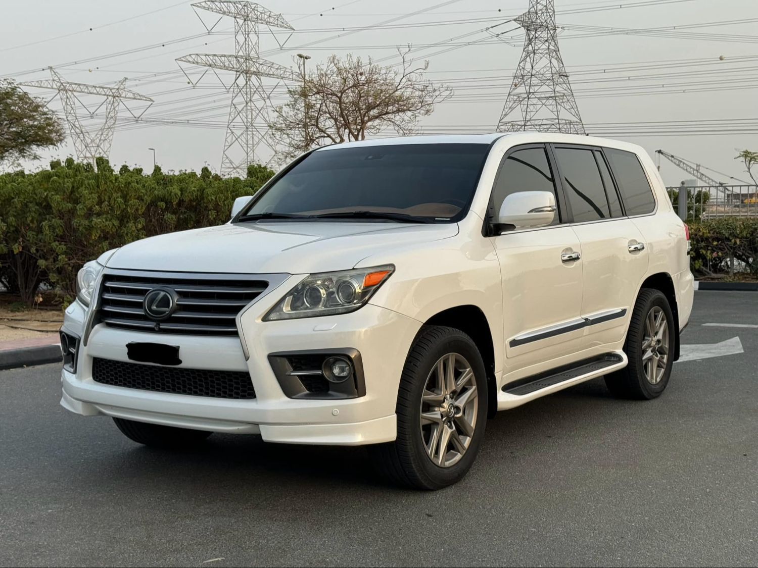 2013 Lexus LX 570 in dubai