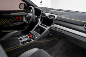 2023 Lamborghini URUS