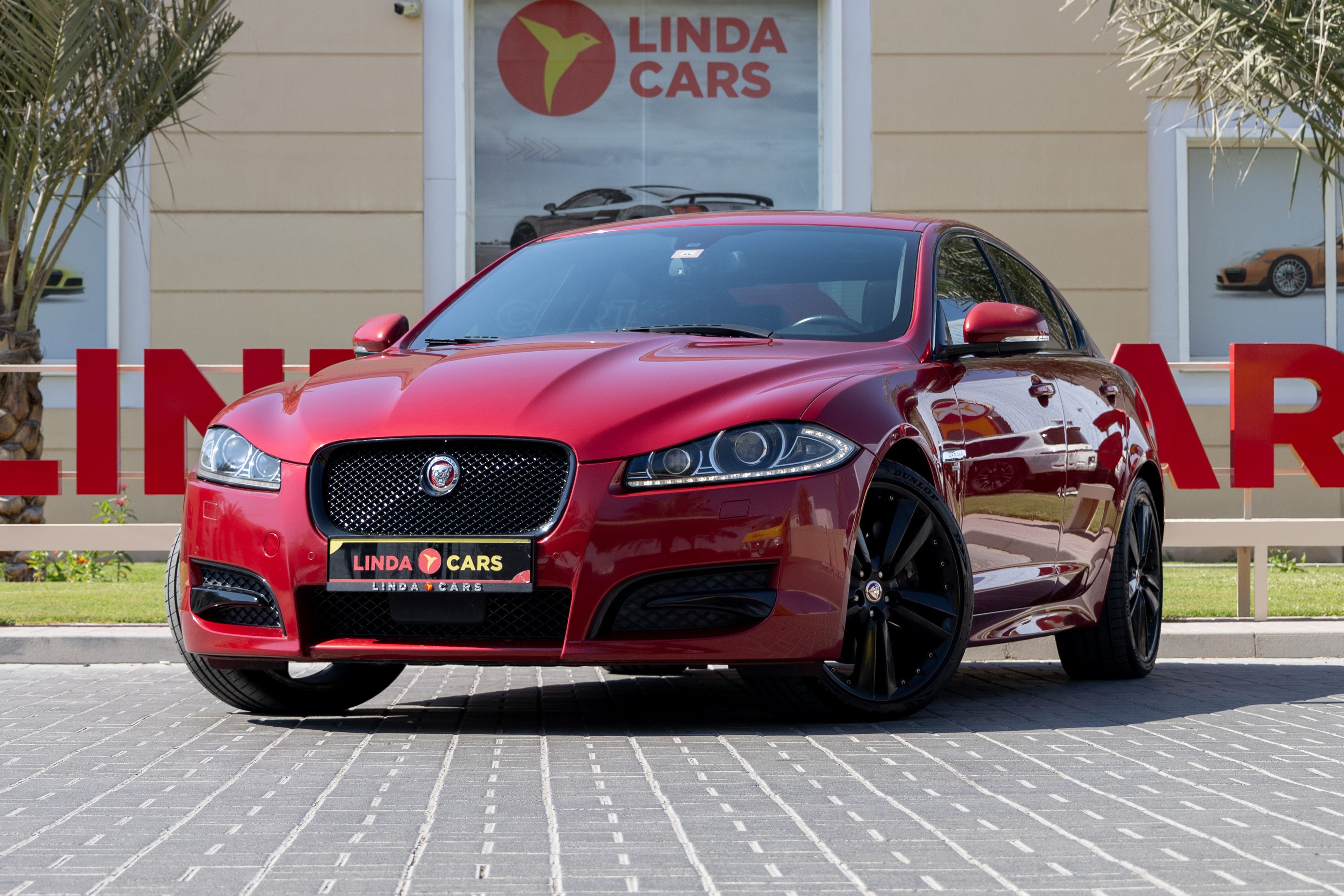 2015 Jaguar XF in dubai