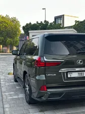 2023 Lexus LX 570