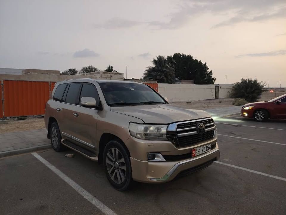 2016 Toyota Land Cruiser in dubai