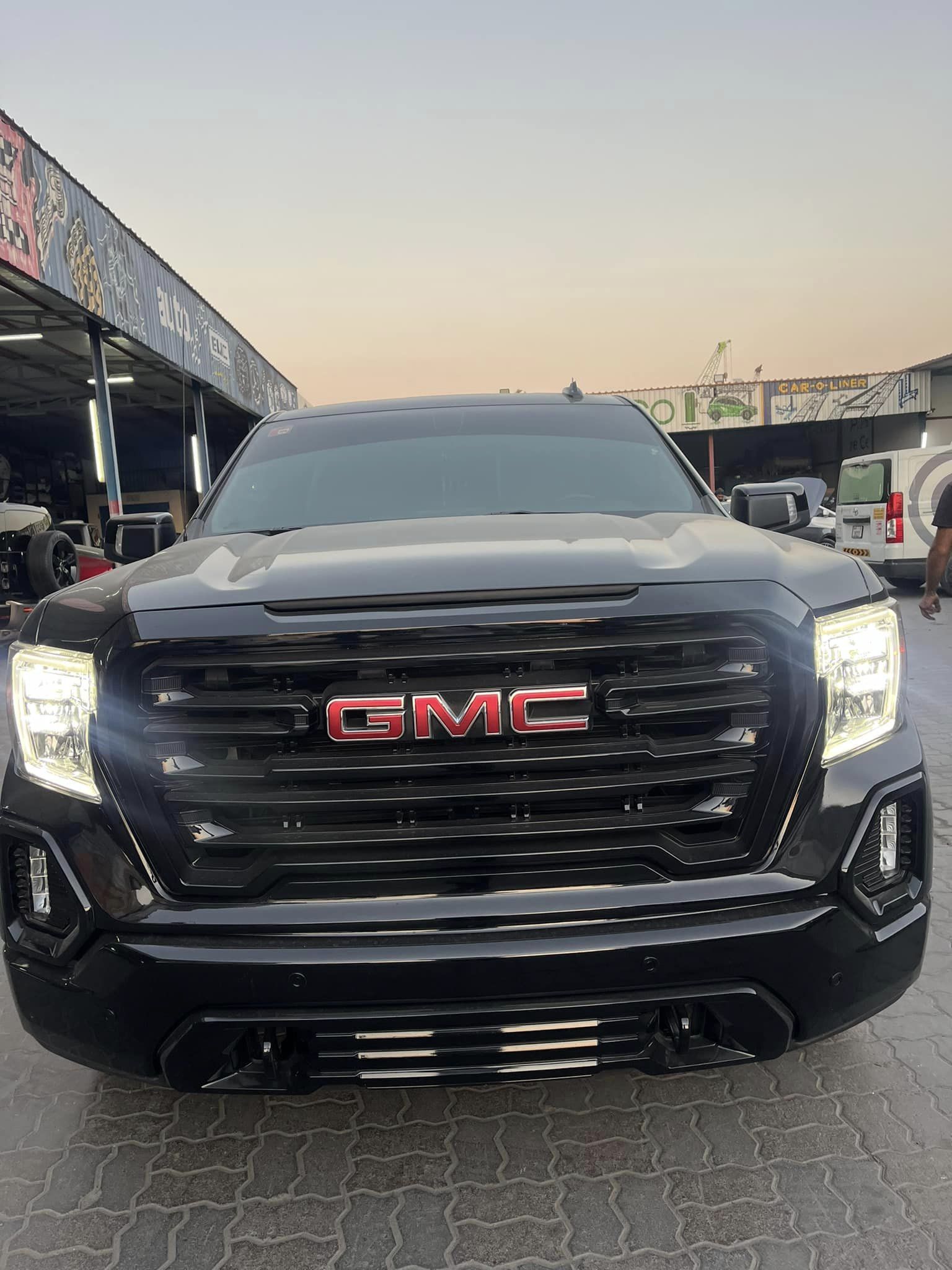 2021 GMC Sierra in dubai