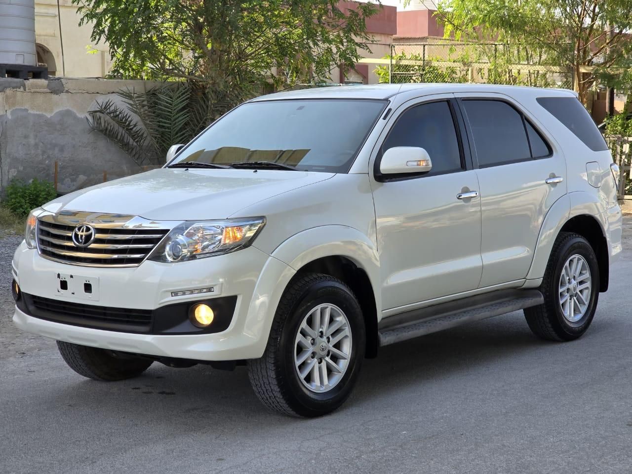 2015 Toyota Fortuner in dubai