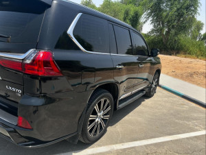 2018 Lexus LX 570