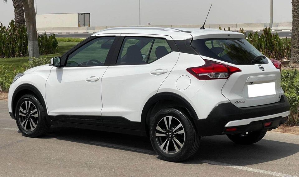 2020 Nissan KICKS