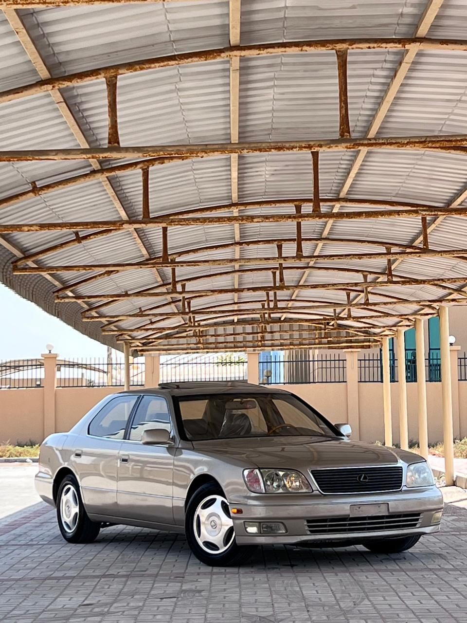 2000 Lexus LS 400 in dubai