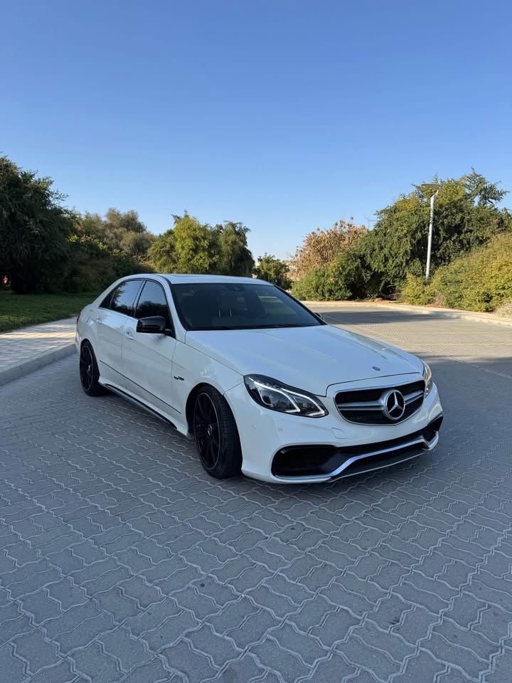 2011 Mercedes-Benz E-Class in dubai