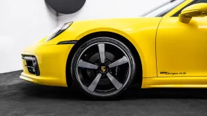 2021 Porsche 911 Carrera