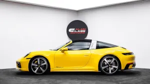 2021 Porsche 911 Carrera