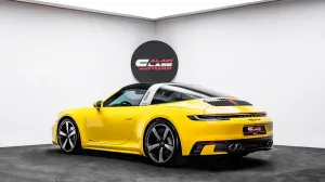 2021 Porsche 911 Carrera