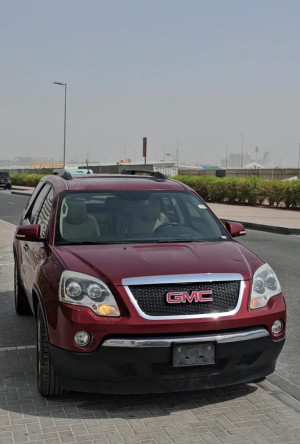 2010 GMC Acadia in dubai