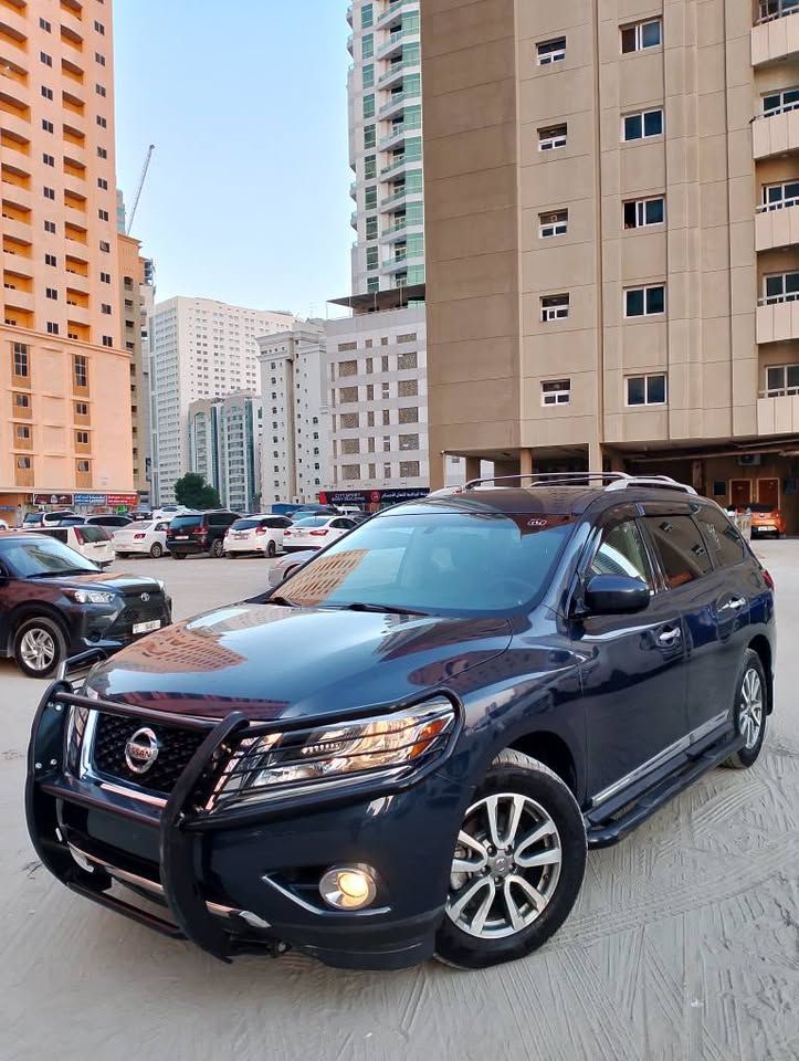 2016 Nissan Pathfinder in dubai