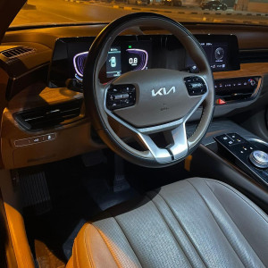 2022 Kia K8