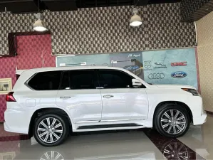 2016 Lexus LX 570