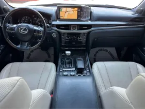 2016 Lexus LX 570