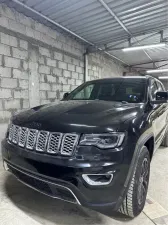 2016 Jeep Grand Cherokee in dubai