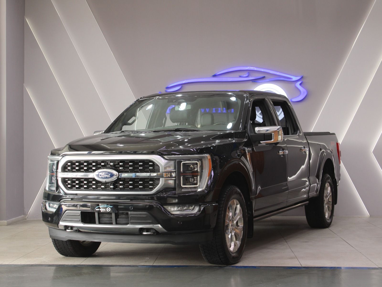 2022 Ford F150 in dubai