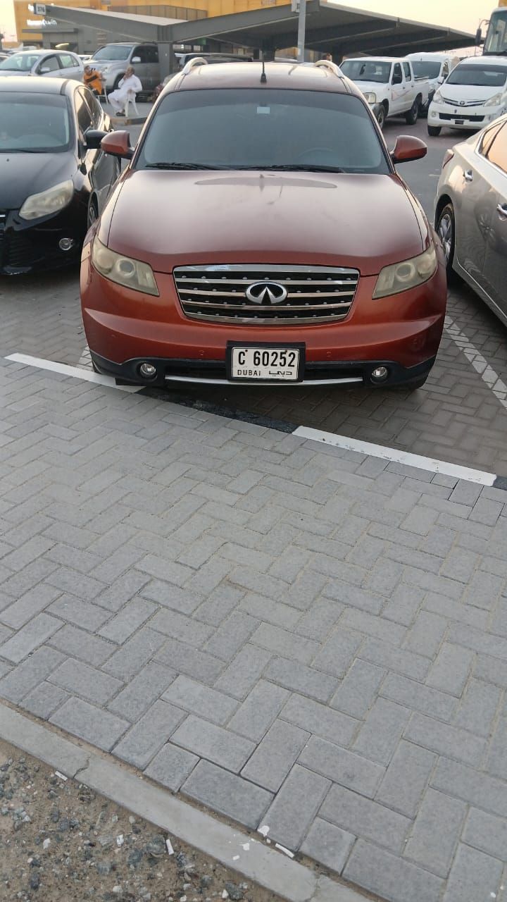 2008 Infiniti FX35 in dubai