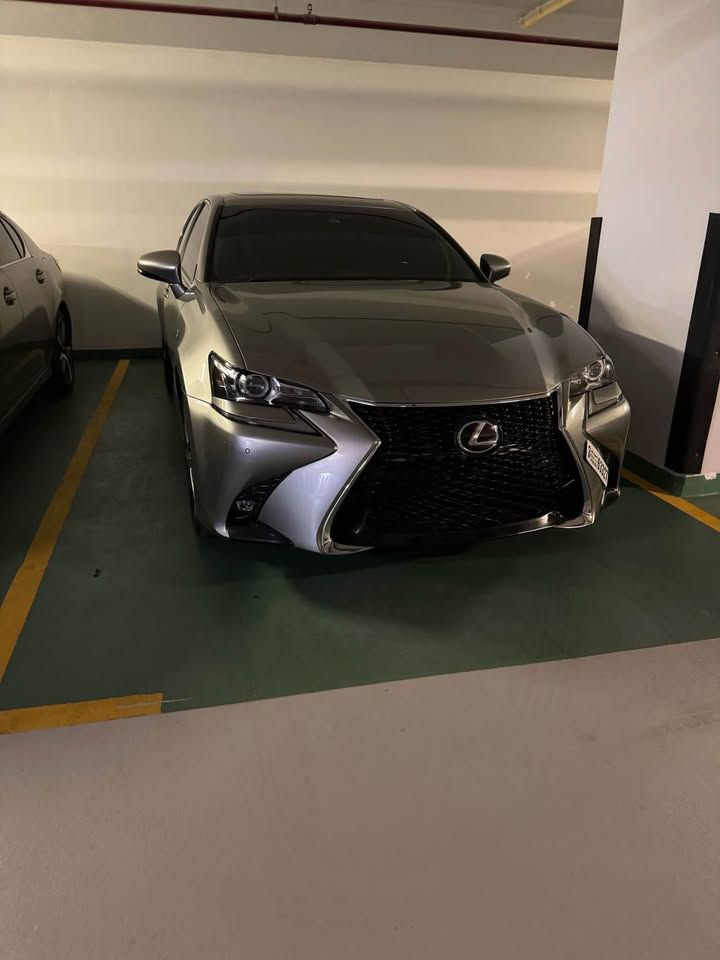 2018 Lexus GS in dubai