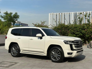 2022 Toyota Land Cruiser in dubai