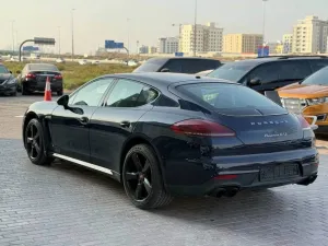 2016 Porsche Panamera