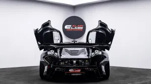 2015 McLaren P1