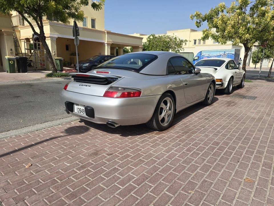 2000 Porsche 911 Carrera