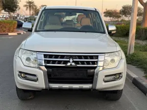 2016 Mitsubishi Pajero