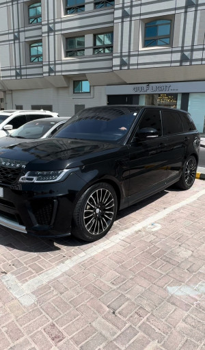 2016 Land Rover Range Rover Sport in dubai