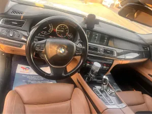 2011 BMW 7-Series