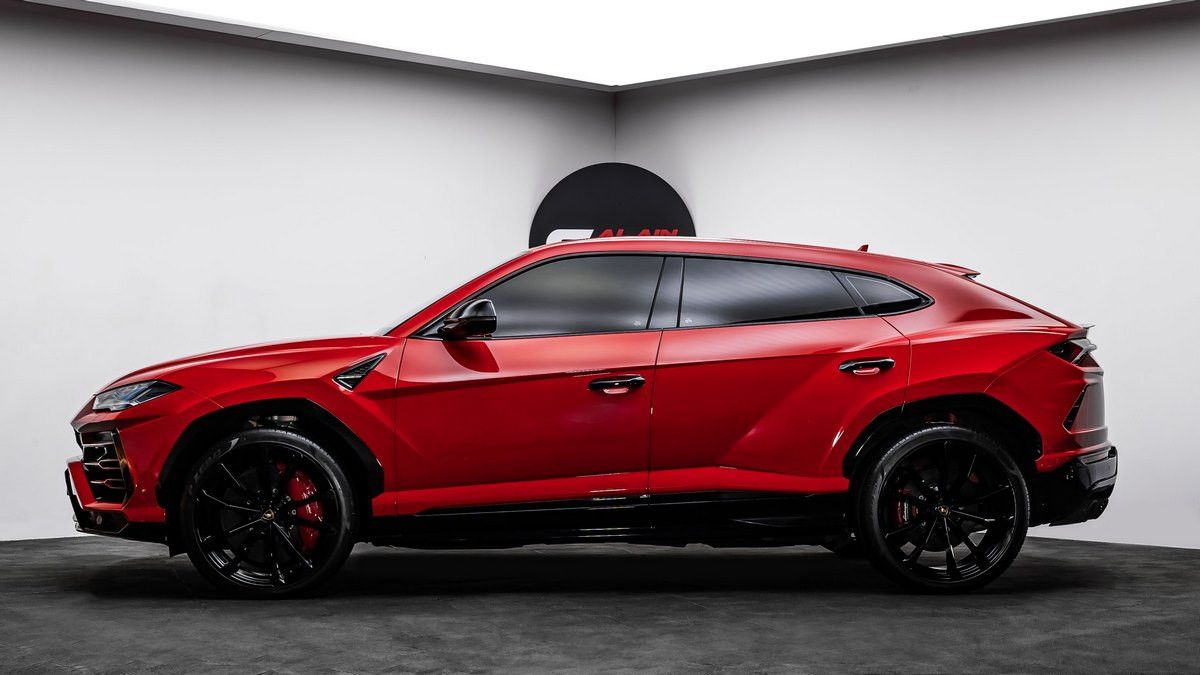 2019 Lamborghini URUS