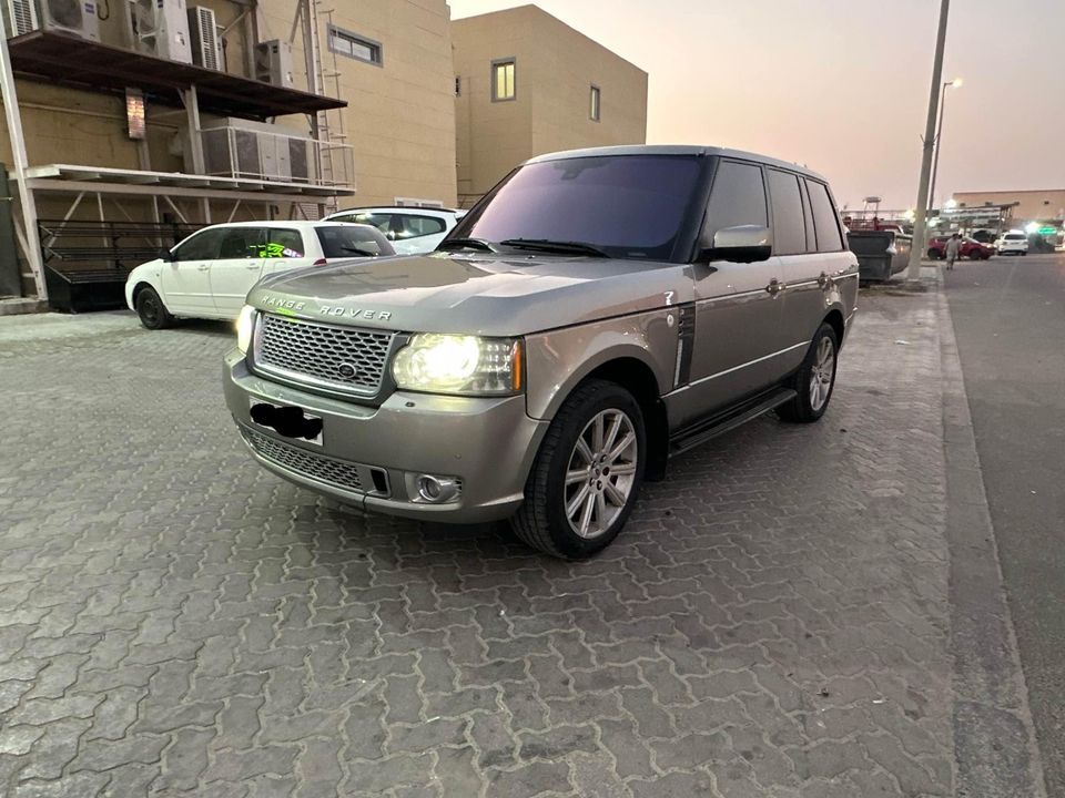 2010 Land Rover Range Rover in dubai