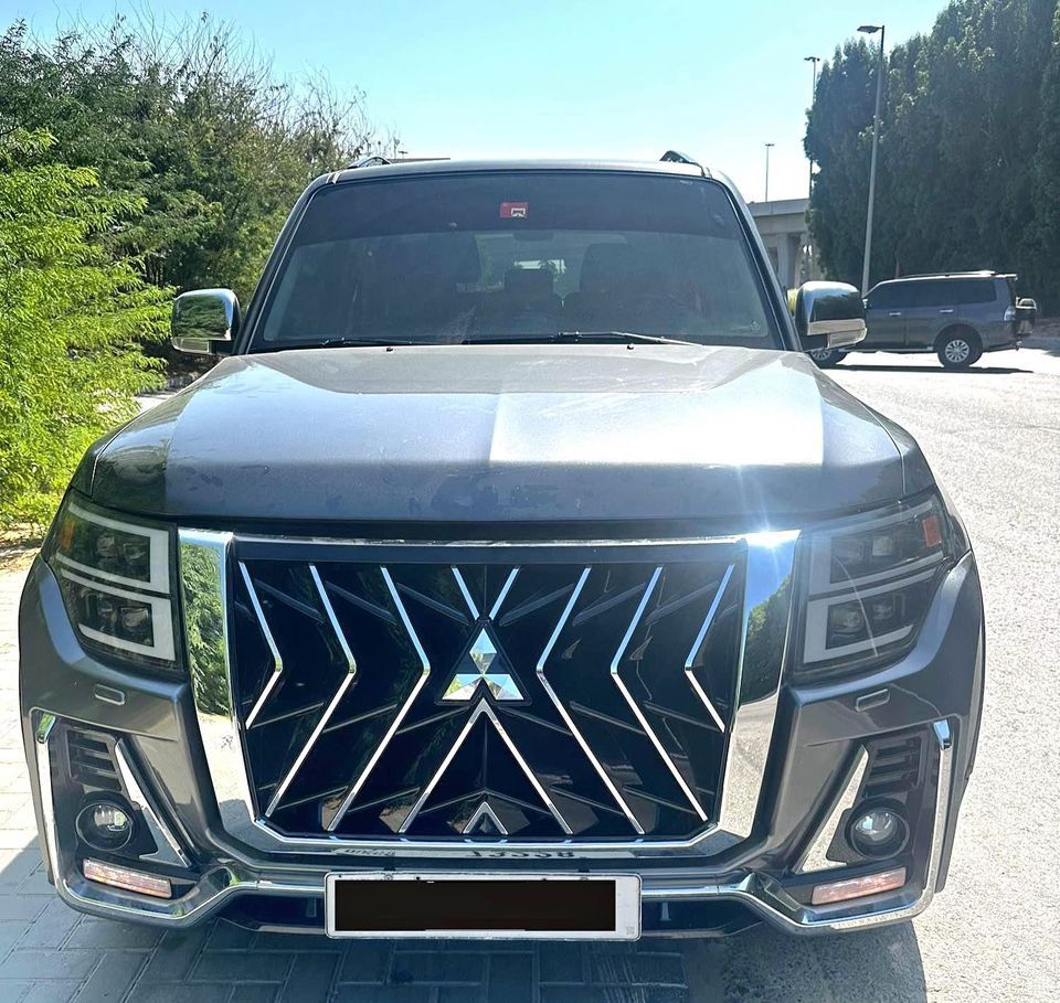 2013 Mitsubishi Pajero