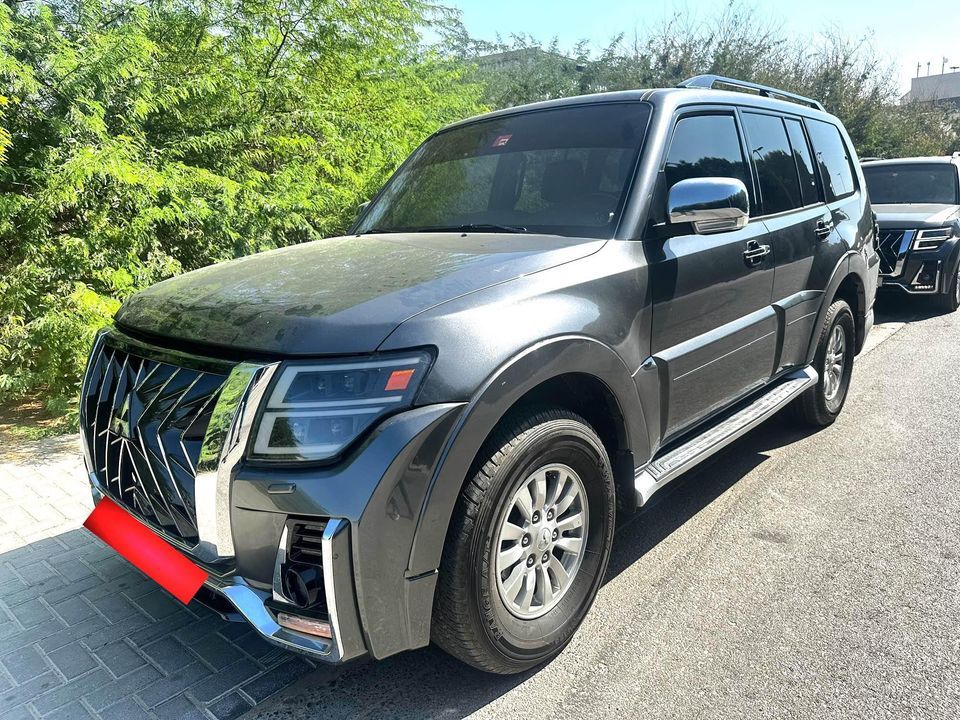 2013 Mitsubishi Pajero