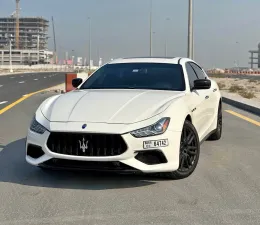 2016 Maserati Ghibli I in dubai