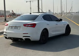 2016 Maserati Ghibli I