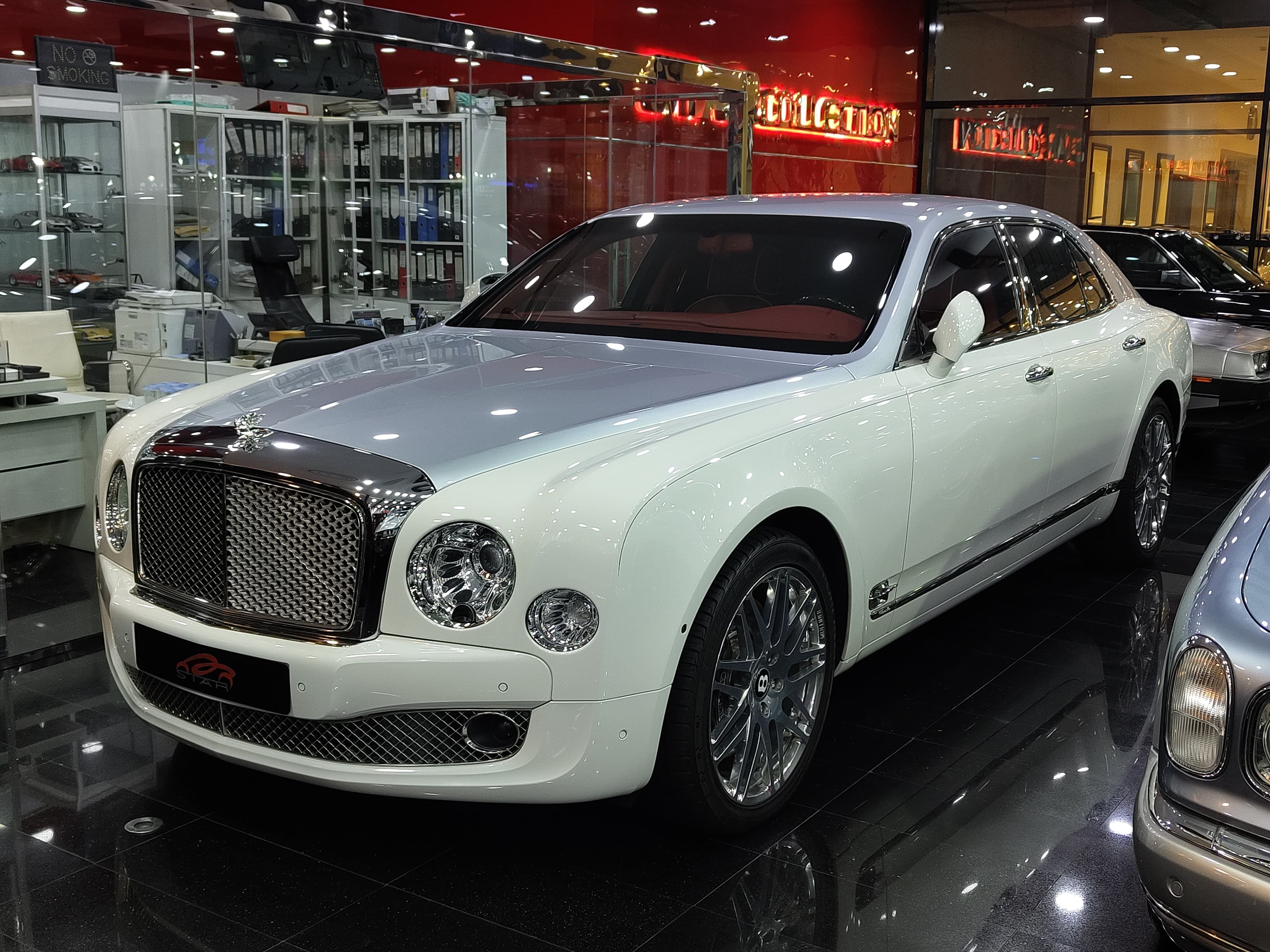 Bentley Mulsanne Majestic | 1 OF 5 | GCC | 39,000 KM | 2014