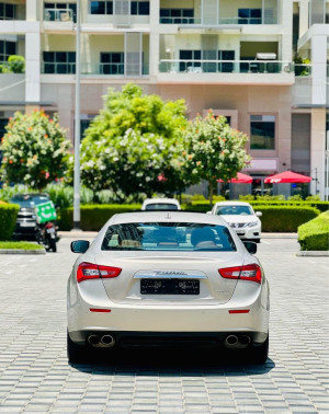 2014 Maserati Ghibli I