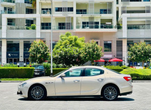 2014 Maserati Ghibli I