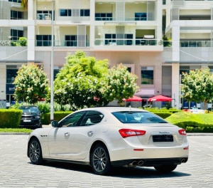 2014 Maserati Ghibli I