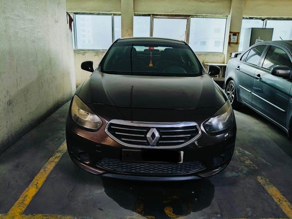 Renault Fluence - 2015 GCC. Family car