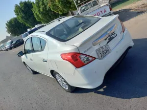 2015 Nissan Sunny