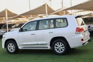 2018 Toyota Land Cruiser