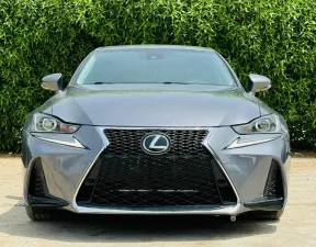 2020 Lexus IS