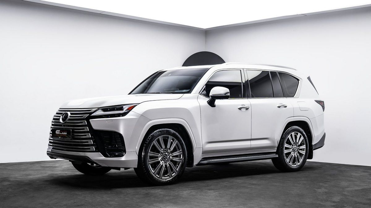 2023 Lexus LX600 in dubai