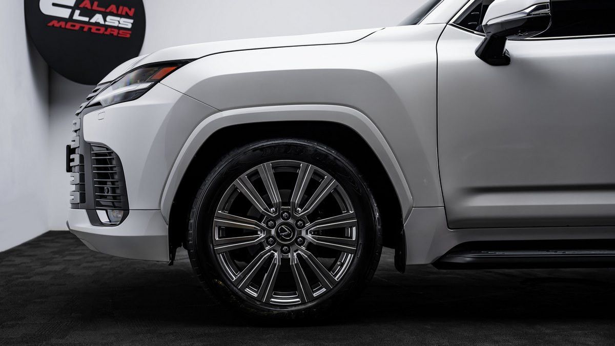 2023 Lexus LX600