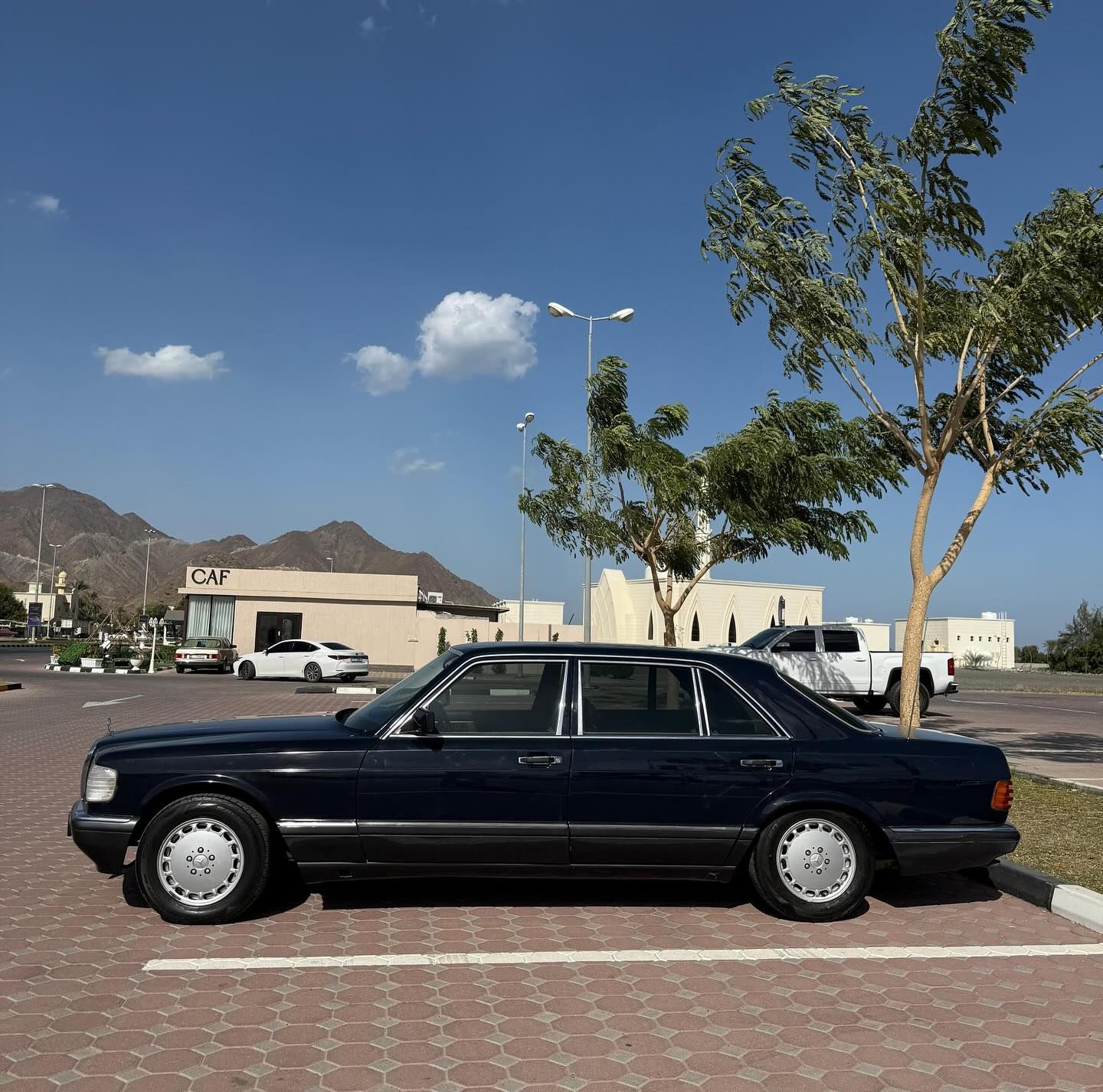 1988 Mercedes-Benz 500 560