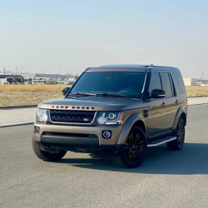 2015 Land Rover LR4 in dubai