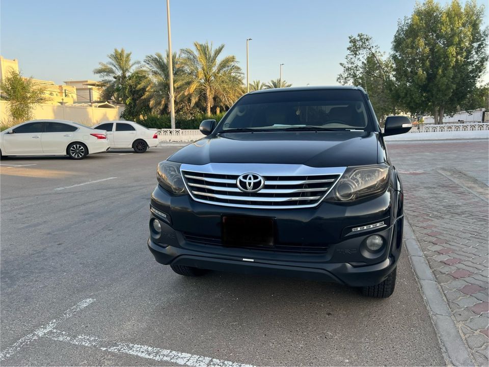 2015 Toyota Fortuner in dubai